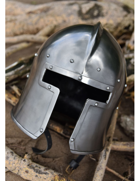 Barbuta italiana funcional, ano 1440