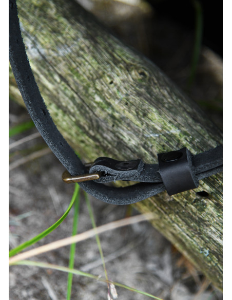 Touca medieval com viseira, ano 1490