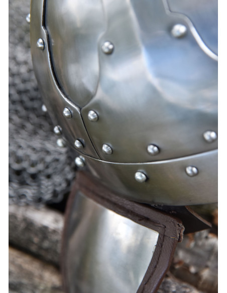 Capacete Spangenhelmet com protetores...