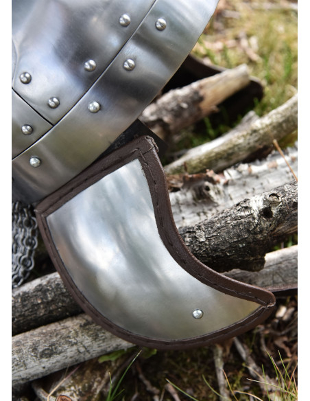 Capacete Spangenhelmet com protetores...