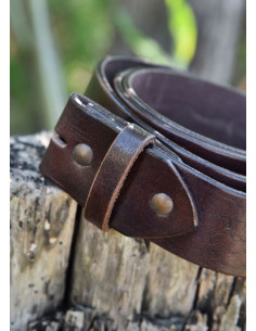 Cinto medieval sem fivela, feito de couro